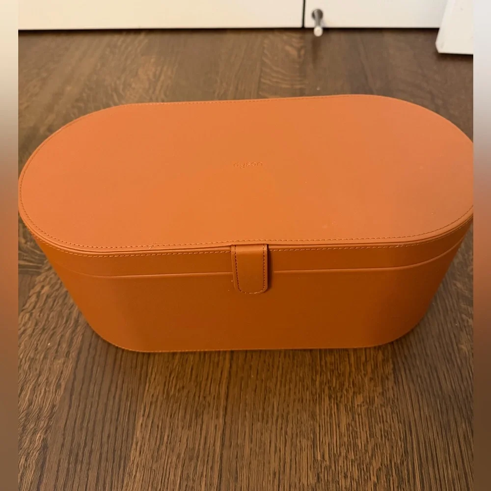 DYSON Airwrap Storage Case Hard Exterior With Magnet Snap Brown Like New - Picture 9 of 10